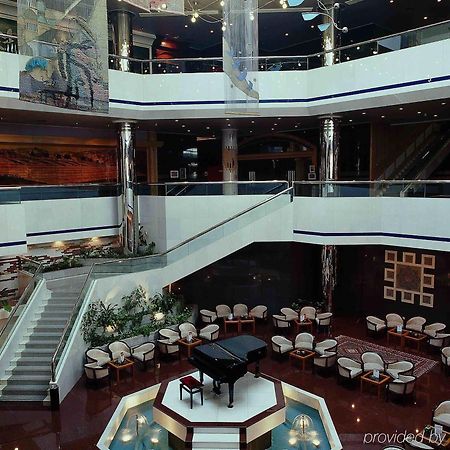 Hotel Mercure Alger Aeroport Dar el Beïda Exterior foto The lobby of the hotel