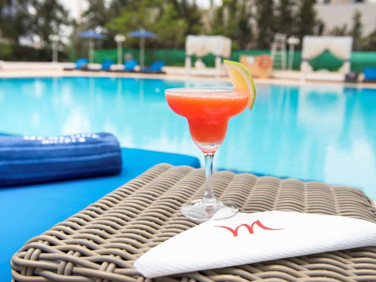 Hotel Mercure Alger Aeroport Dar el Beïda Exterior foto Pool at the W Hotel