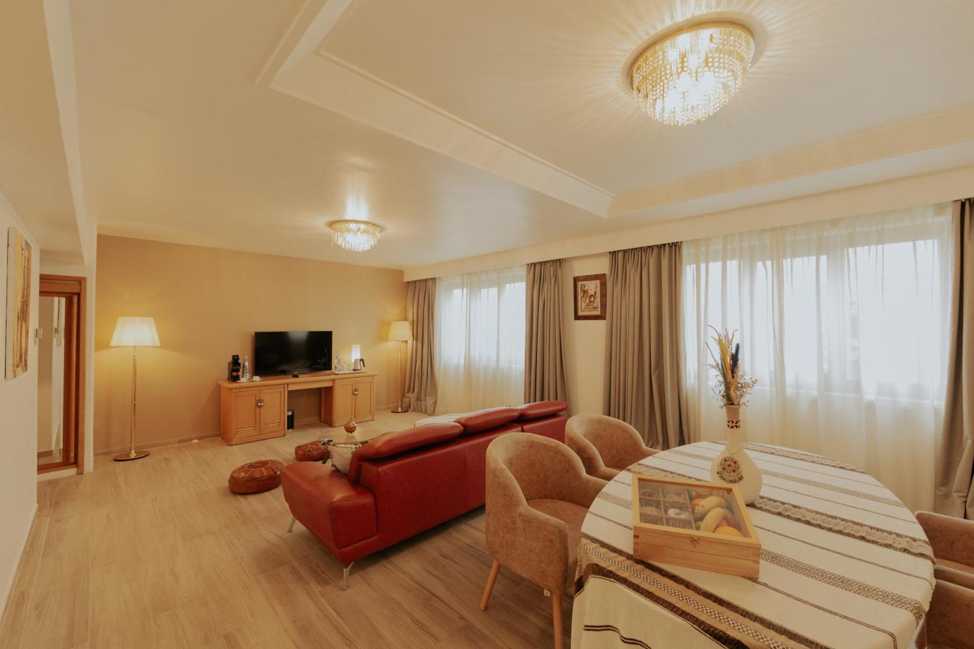Hotel Mercure Alger Aeroport Dar el Beïda Exterior foto Suite room