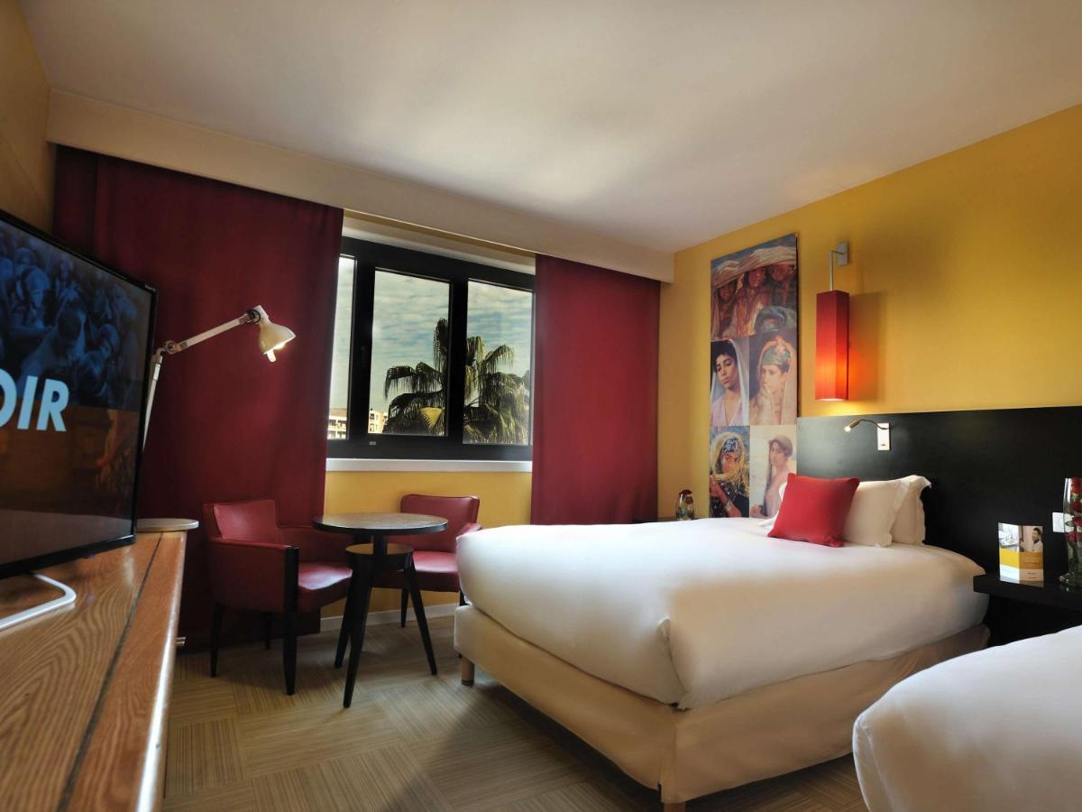Hotel Mercure Alger Aeroport Dar el Beïda Exterior foto A room at the Adagio Paris Porte de Versailles